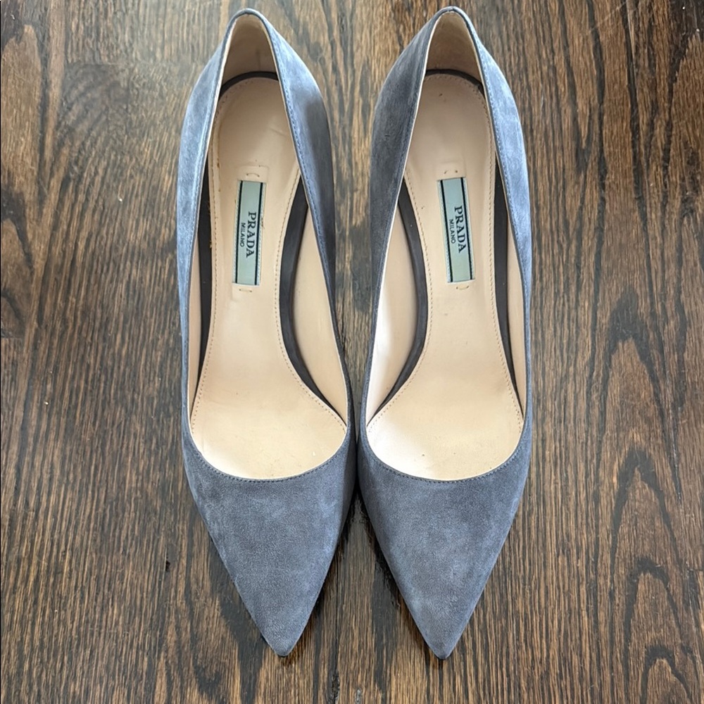 Prada Pumps